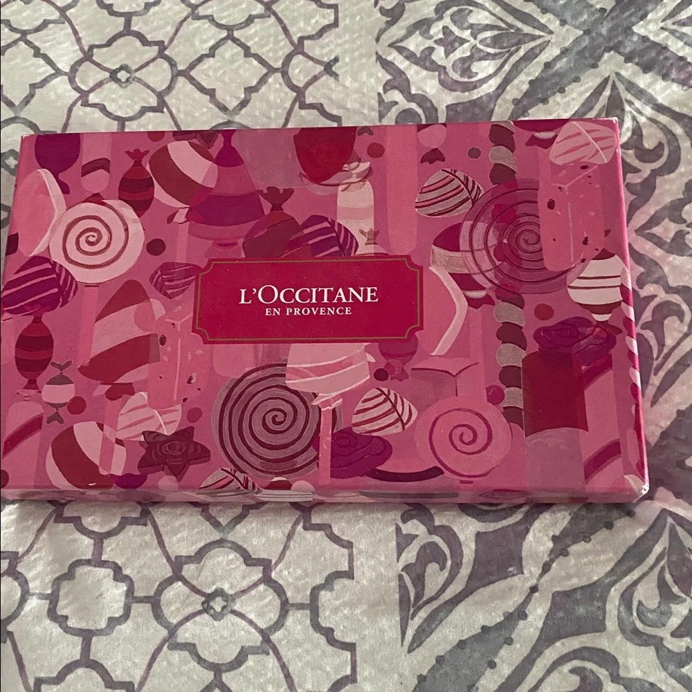 L'OCCITANE Colorful Hand Cream Collection - Picture 2 of 3